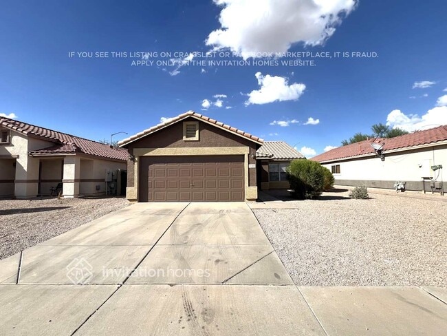 Building Photo - 11304 E Quarry Ave