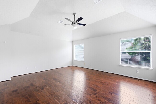 Building Photo - 3126 Waters View Dr