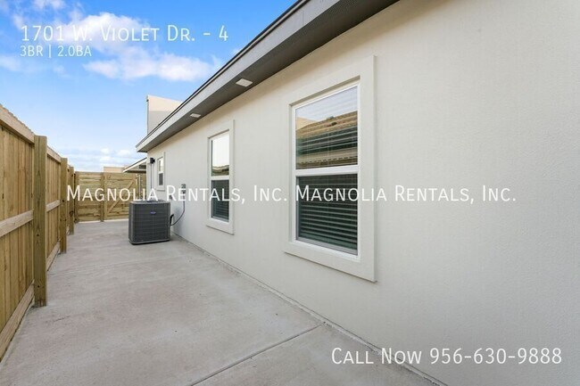 Building Photo - 1701 W Violet Dr