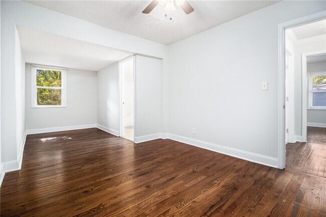 Building Photo - 1686 Derrill Dr