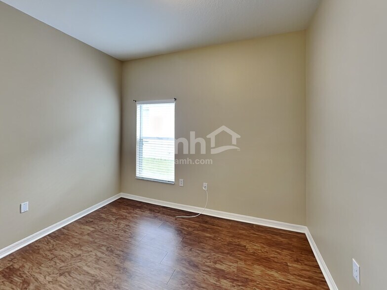 Building Photo - 15505 Martinmeadow Dr