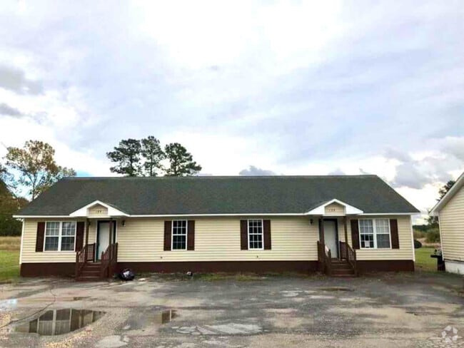 Building Photo - 123 Baileys Park Ln