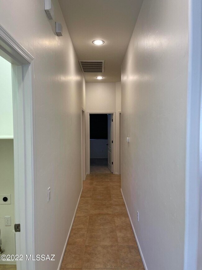 Building Photo - 5320 W Christmas Cholla St