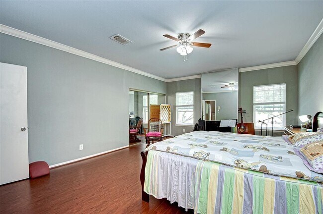 Building Photo - 6000 Reims Rd