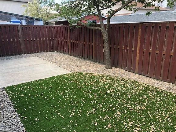 Building Photo - "Charming 3-Bedroom McMinnville Home with Cozy Fireplace and Spacious Living!"