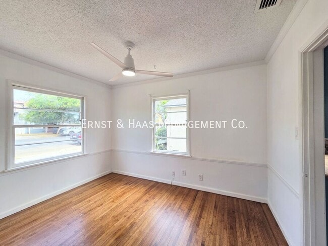 Building Photo - 1067 Ximeno Ave