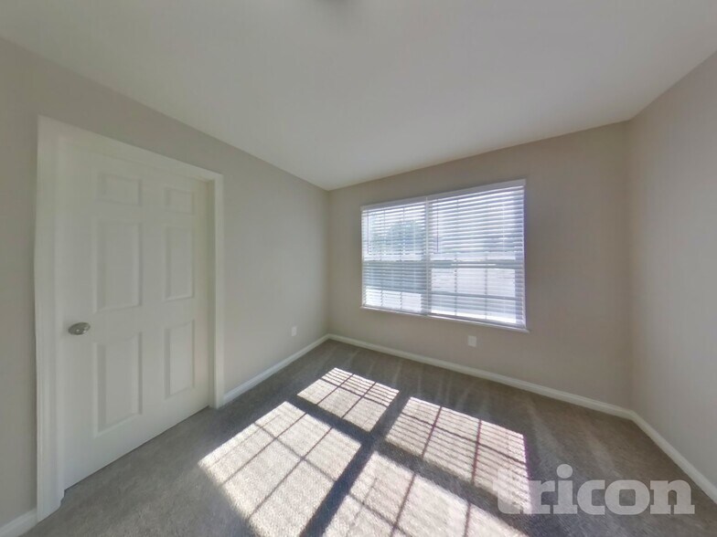 Building Photo - 13600 Ayrshire Cir