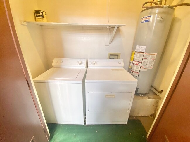 Building Photo - 1 BEDROOM / 1 BATH GATE COMMUNITY/ LOCATED...