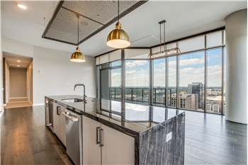 Building Photo - 9758 Katy Fwy