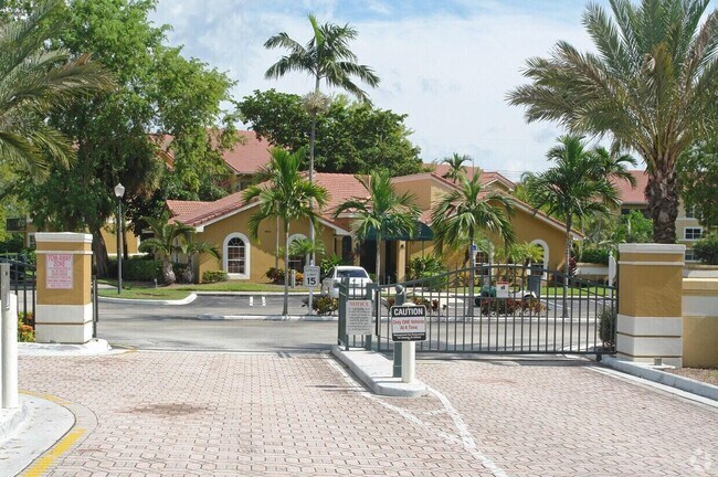 Building Photo - 8977 Wiles Rd