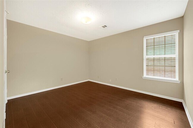 Building Photo - 7914 Rothesay Chase Rd