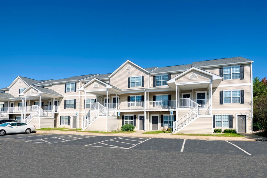 The Paddock Apartment Homes 5900 Copper Beech Blvd Kalamazoo MI 49009 Apartment Finder
