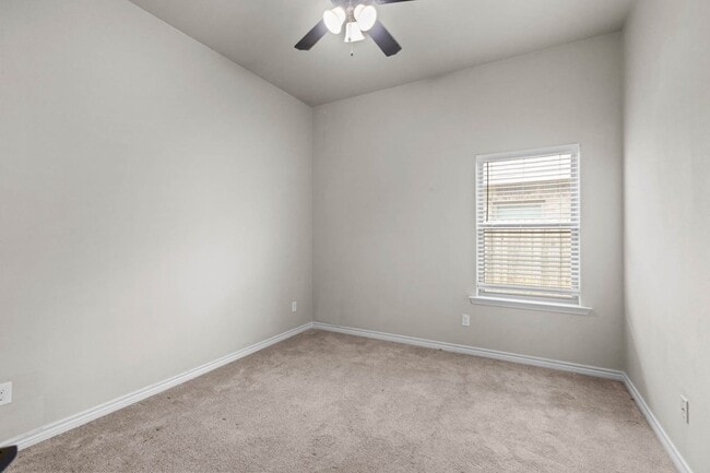 Building Photo - 1645 Palo Duro Dr