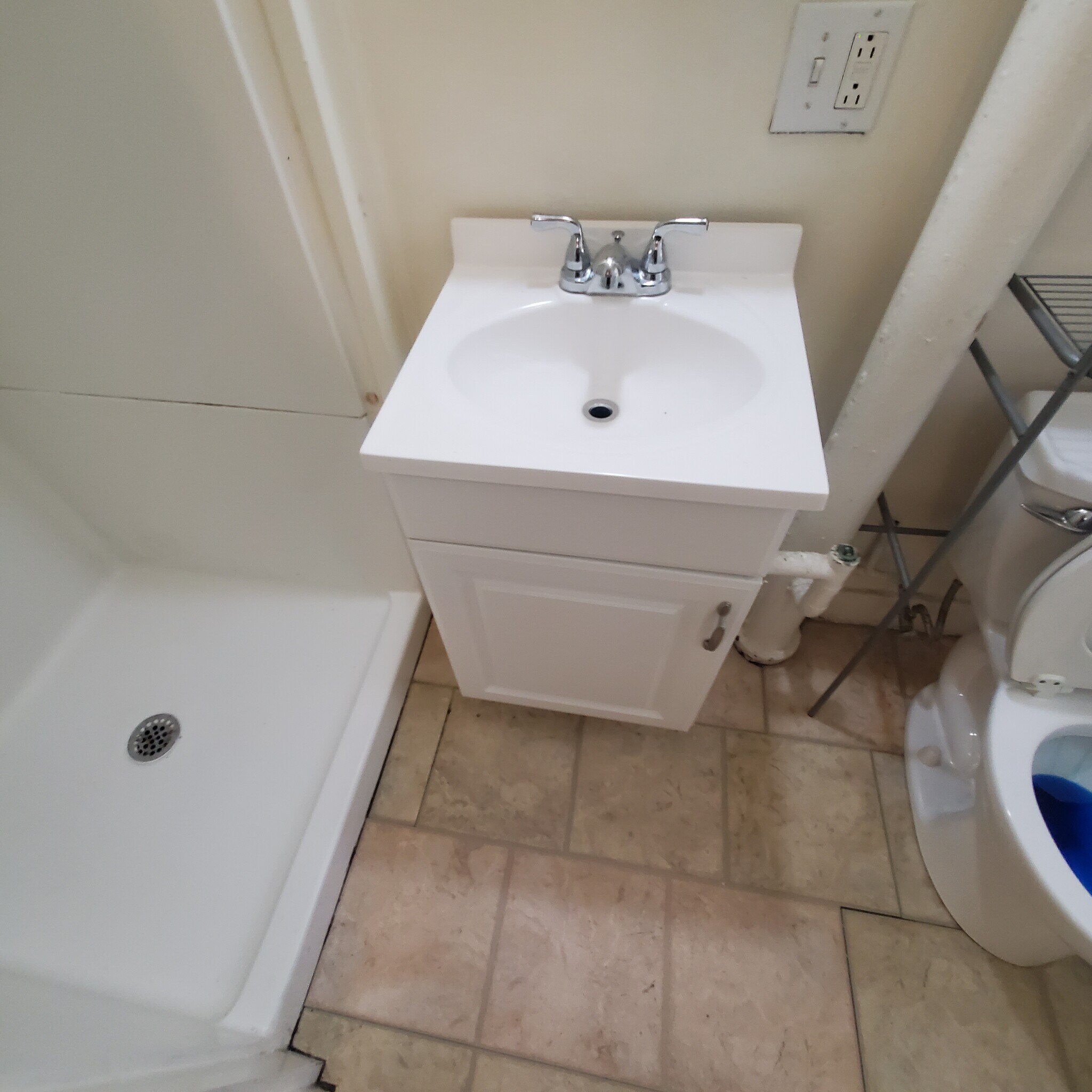 Building Photo - 178 S Branch St