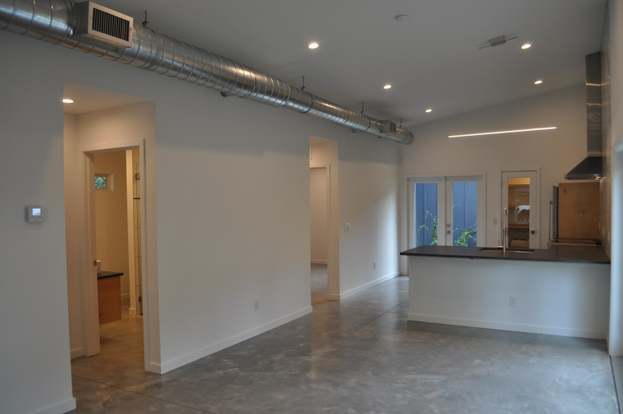 Building Photo - 1417 Highland Blvd