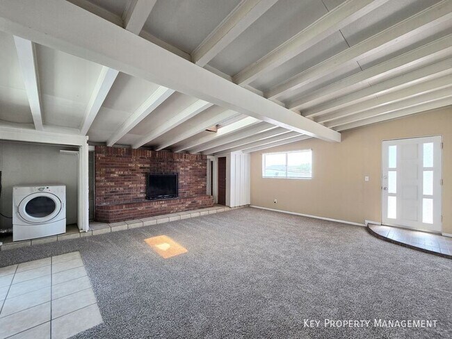 Building Photo - 713 N 18th St