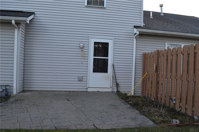 Building Photo - 24 Amberwood Pl