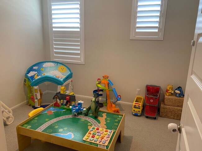 Building Photo - Temecula Home Ready for Lease!!!