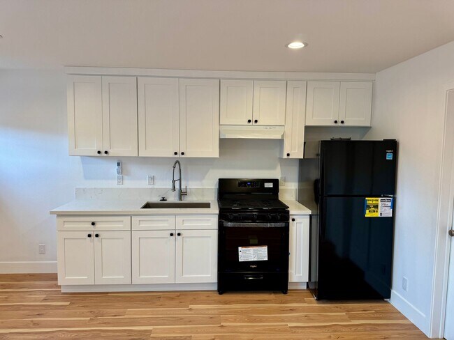 Building Photo - Large & Newly Constructed 1 bed 1 Bath Apartment for Rent In Los Alamitos!