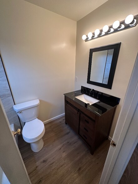 Building Photo - 1009 15th St NW