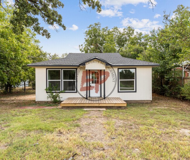 Primary Photo - 4717 Meyers Ln