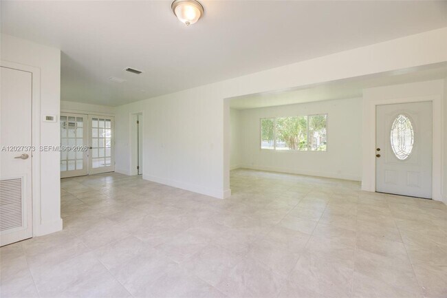 Building Photo - 3327 Sapphire Rd