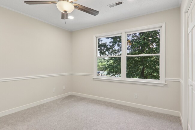 Building Photo - 5 Timothy Ln