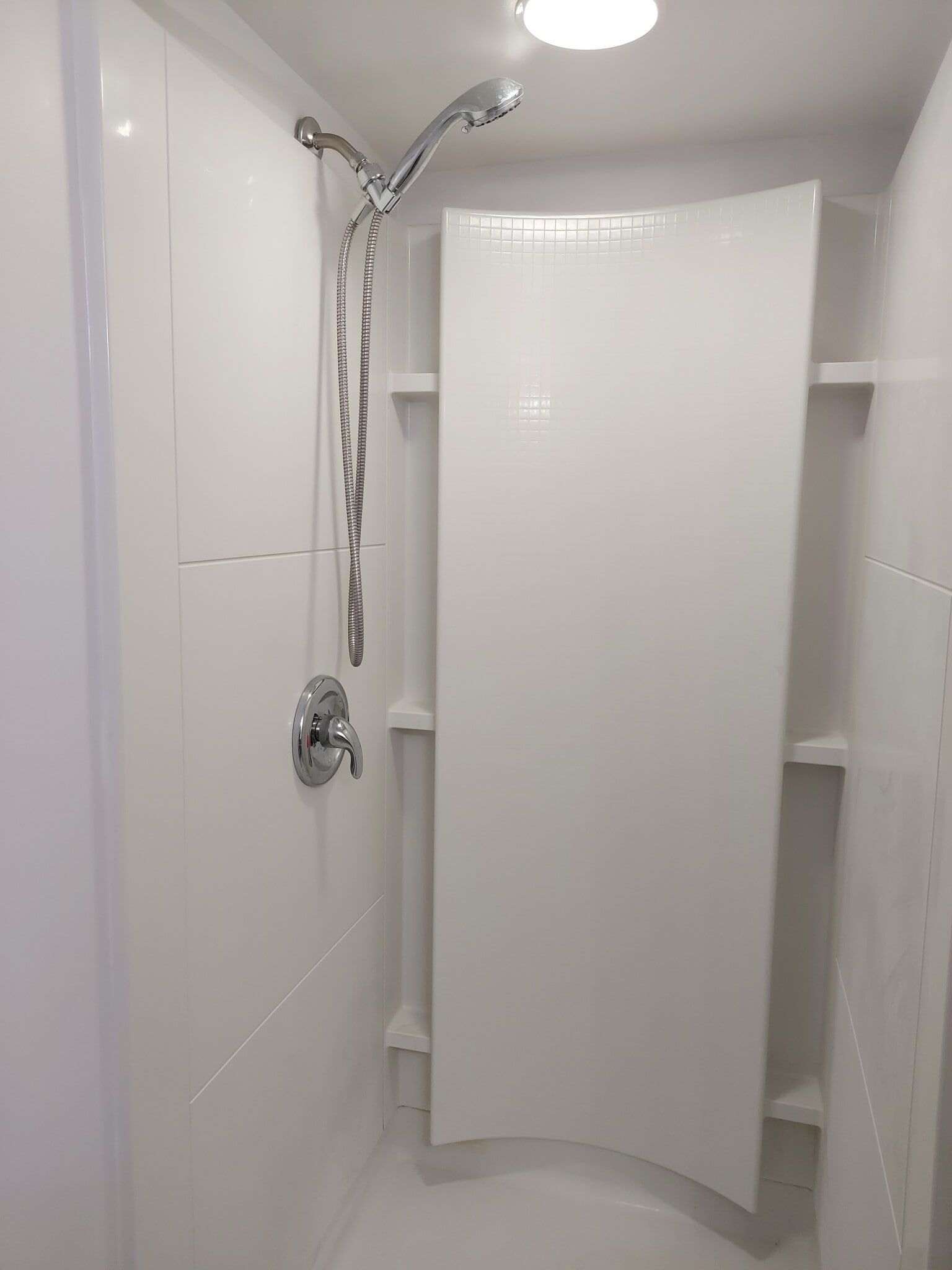 2nd Bath - 202 Renrose Ave