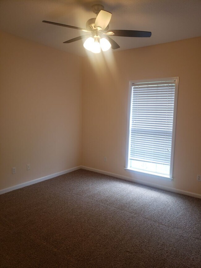 Building Photo - Available January!