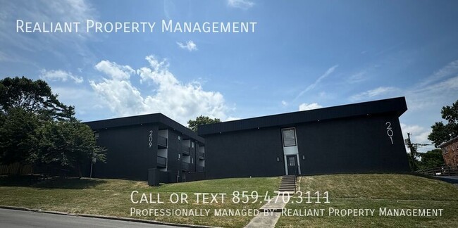 Primary Photo - 2 Bedrooms, 1 full bath modern apartment. ...