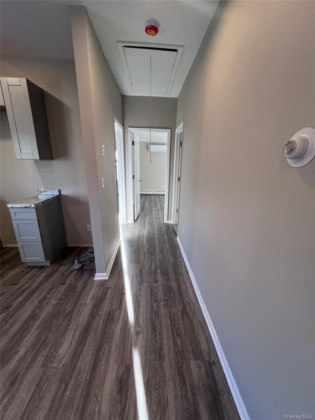 Building Photo - 441 Manville Rd