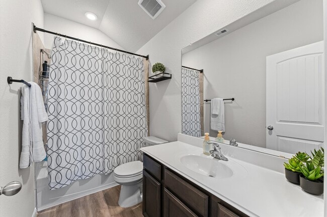Building Photo - 5343 Marisol Cv Dr