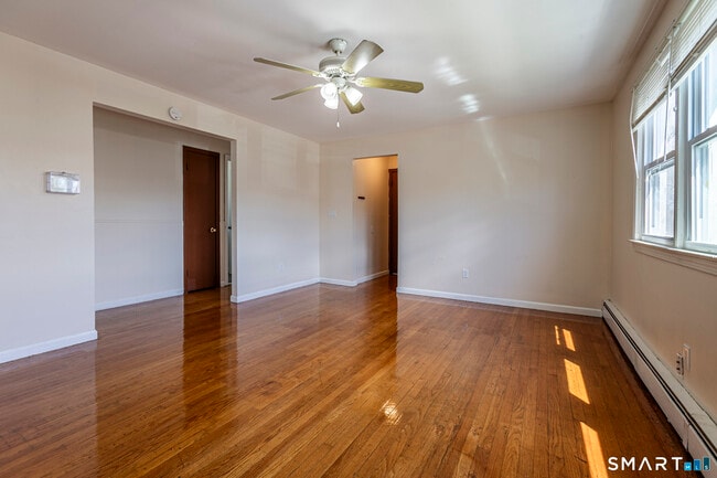Building Photo - 117 Elizabeth Ann Dr