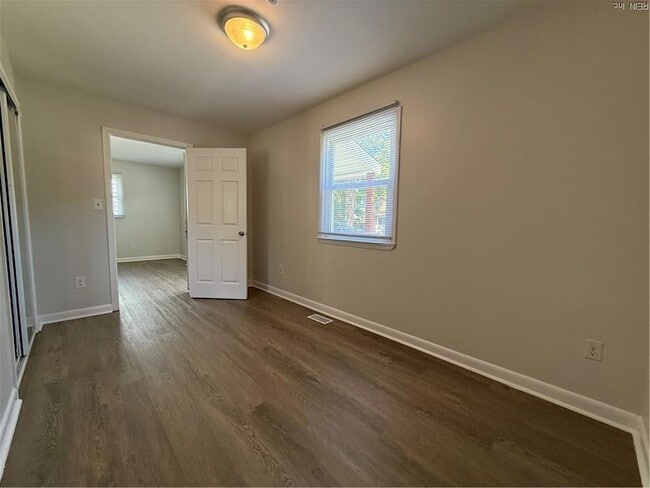 Building Photo - 1483 Old Virginia Beach Rd