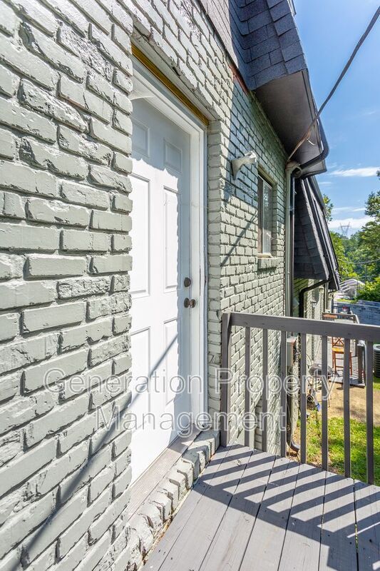 Building Photo - 4405 Delashmitt Rd