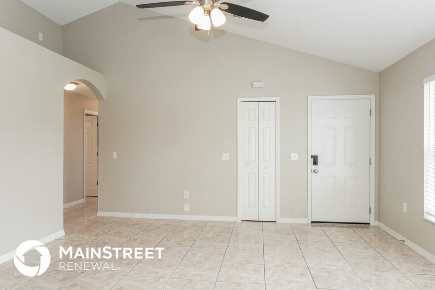 Building Photo - 2406 Parsons Pond Cir