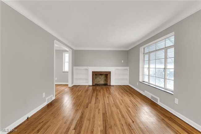 Building Photo - 17416 Throckley Ave