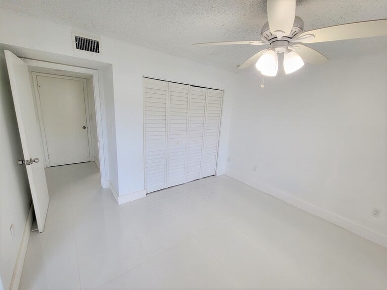 Building Photo - 8520 SW 212th St