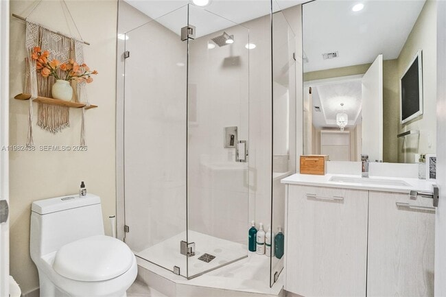 Building Photo - 45 SW 9th St