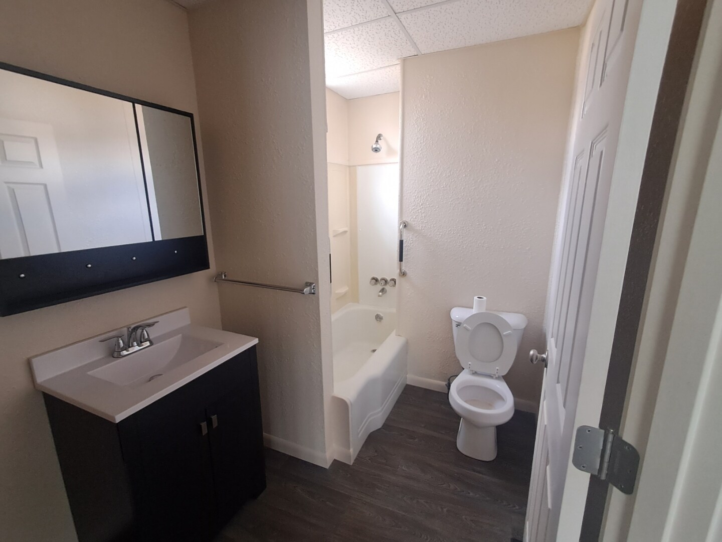 Building Photo - 502 Wilson St