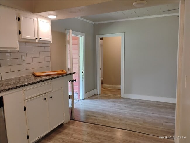 Building Photo - 5954 Doolittle Blvd