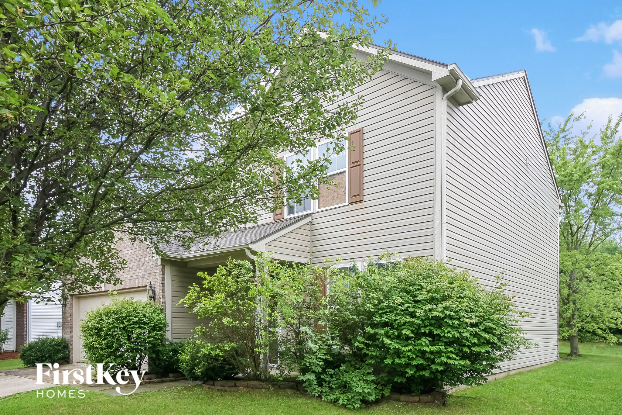 Building Photo - 13858 Ellsworth Ln