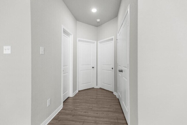 Building Photo - 7005 McGregor Lp
