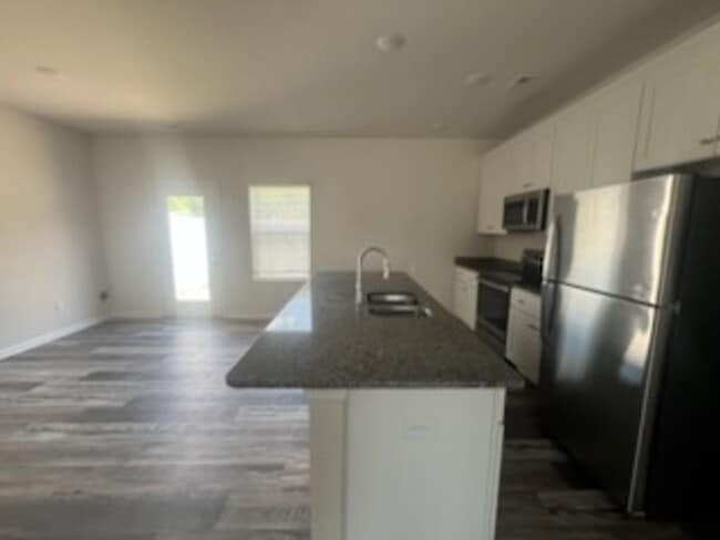 Building Photo - DogwoodVillageTRL108