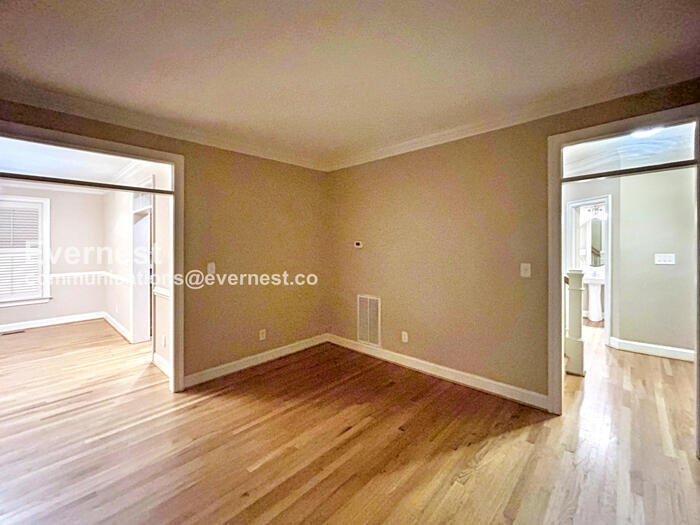 Building Photo - 3204 Eagles Watch