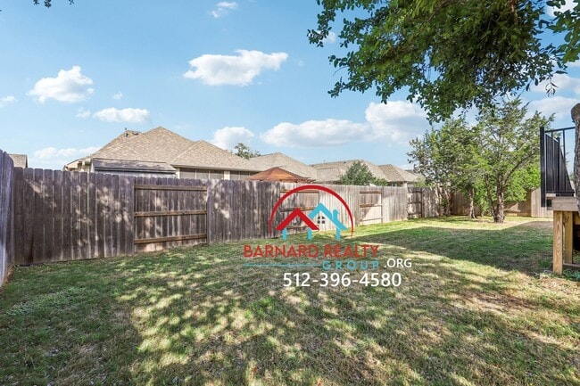 Building Photo - Available August 1: 4/3 home in La Cima