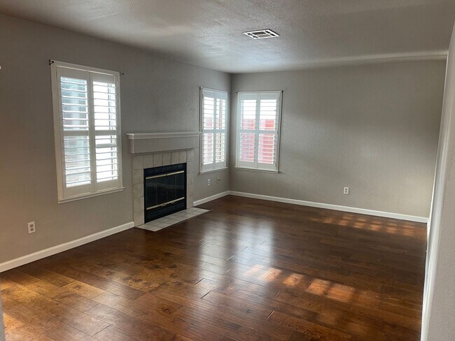 Building Photo - 2234 Prestwick St