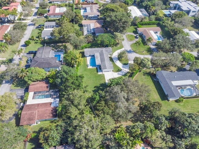 Building Photo - 7465 SW 135th St