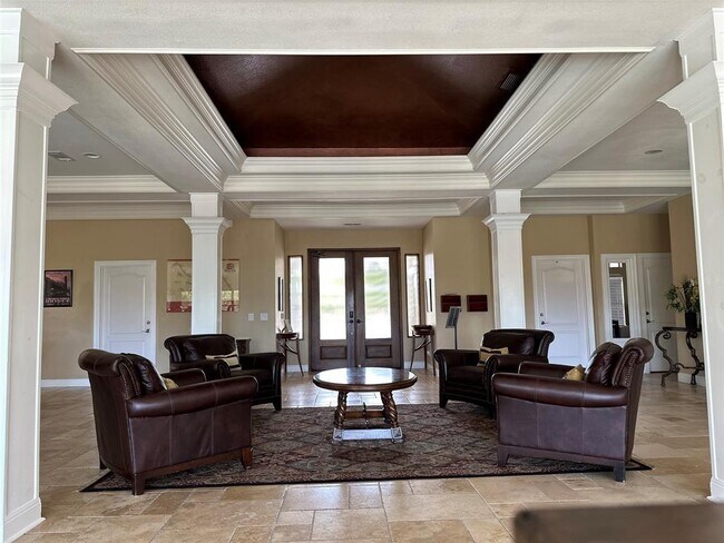 Building Photo - 6000-10 Shepherd Mountain Cove