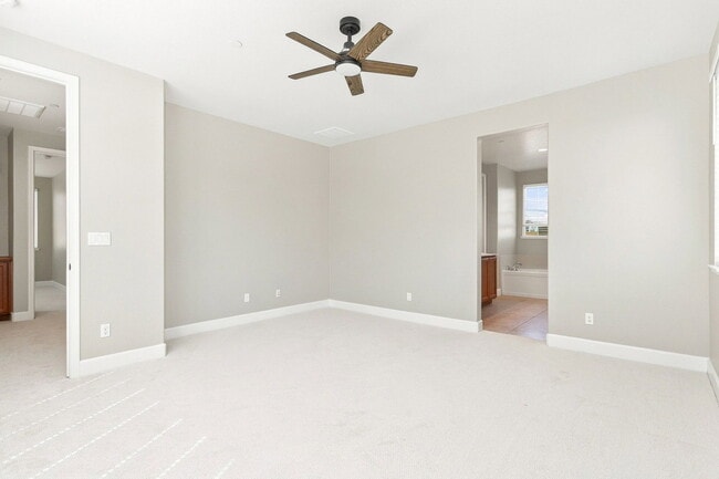 Building Photo - 883 Blossom Rock Ln